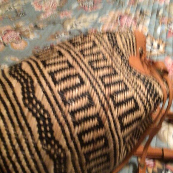 The Winding Road Borneo Collection Large Rattan Sling Bag - Picture 4 of 7